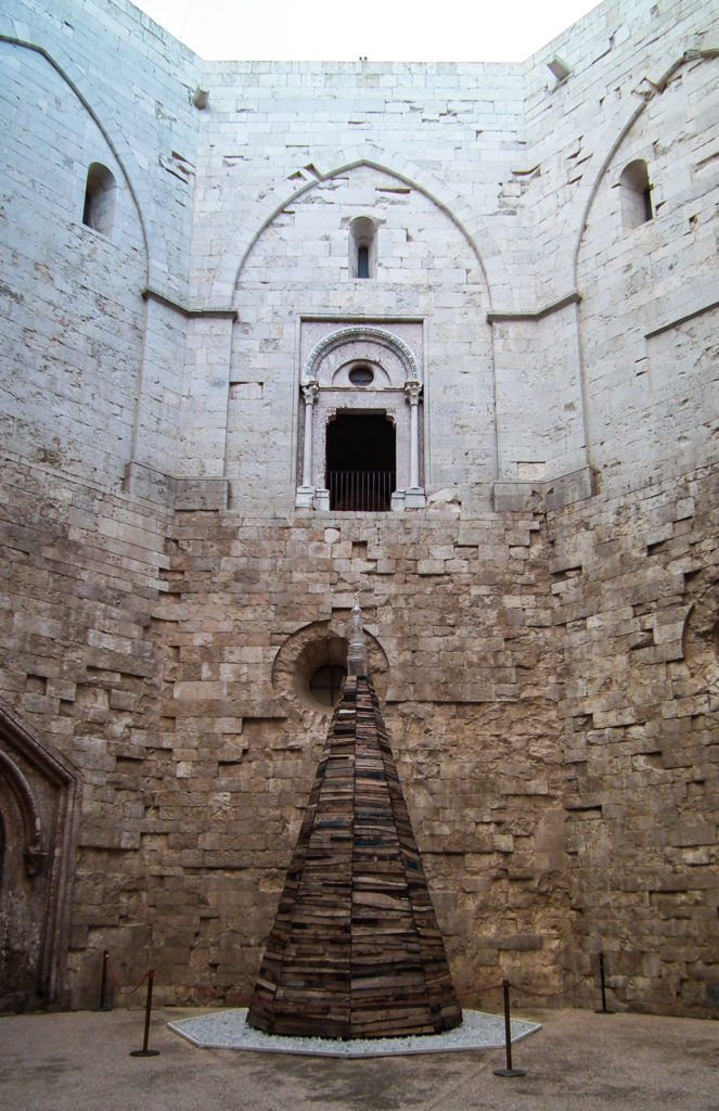 wnętrze zamku